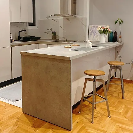 Cozy Newly Renovated 1 Bedroom Apartment In The Heart Of Athènes Extérieur photo