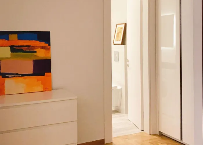 Cozy Newly Renovated 1 Bedroom Apartment In The Heart Of Athens