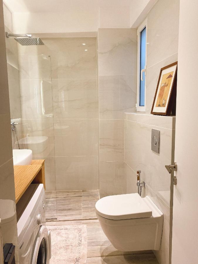 Apartment Cozy Newly Renovated 1 Bedroom In The Heart Of Athens