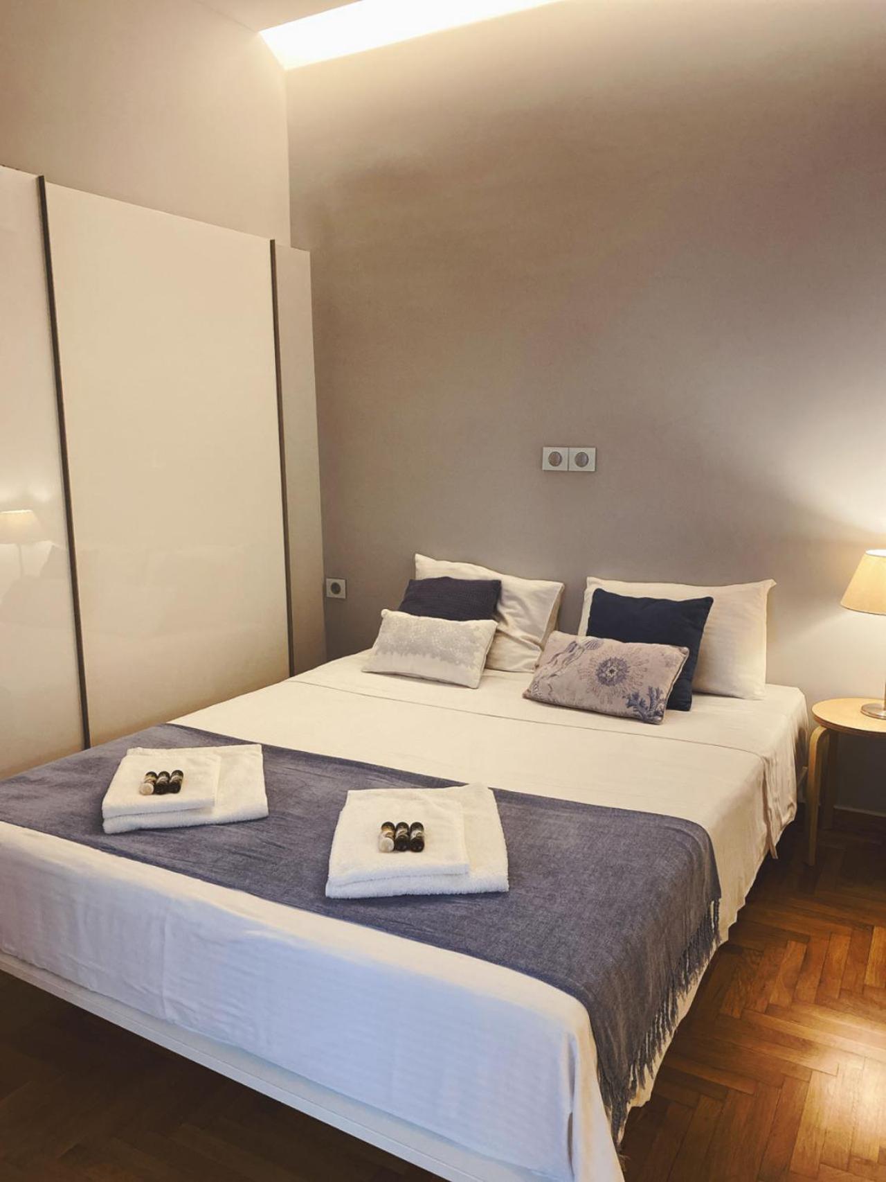 Cozy Newly Renovated 1 Bedroom In The Heart Of * Athens